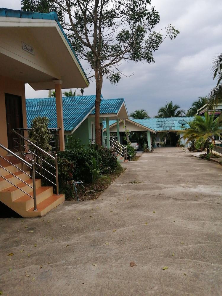 Oyo 75515 Sairung Farmstay Krabi town Eksteriør bilde